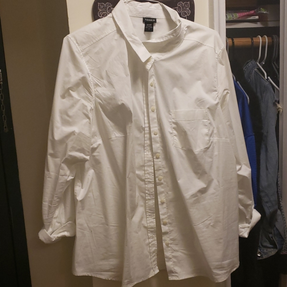 White work blouse torrid never worn size 3